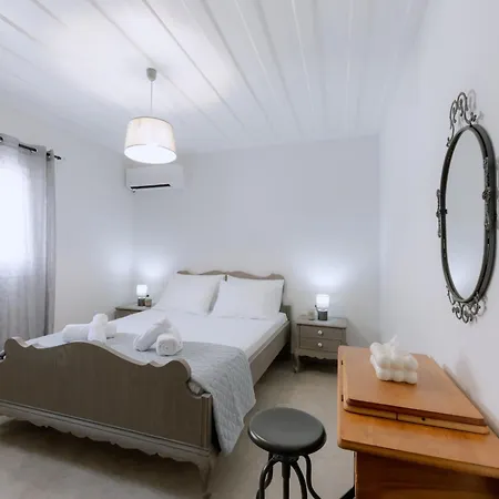 Marithea'S Guesthouse Nafplio Exterior photo